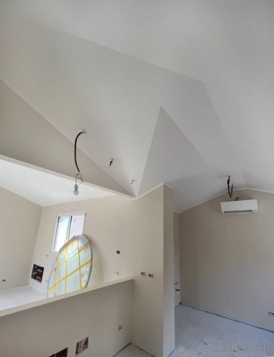 Soffitto con doppia lana a tre inclinazioni