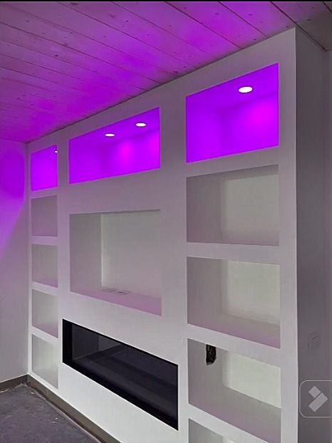 Libreria con camino elettrico