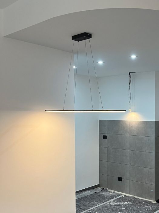 Contro soffitto moderno